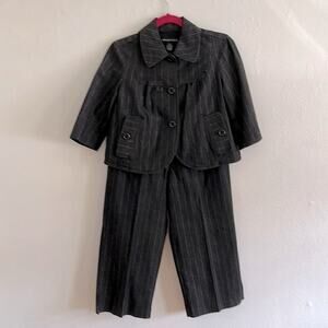 Larry Levine Two Piece  Gray and White Pin Stripe Short Sleeve Pant Suit  PS
